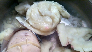 pommes de terre bouillies si les pommes de terre tombent en morceaux