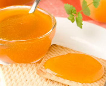 faire cuire la confiture d'abricot