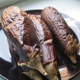 aubergine cuite pour le caviar