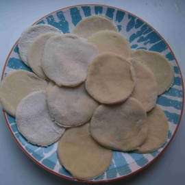 tasses à pâte cercles de pâte pour boulettes